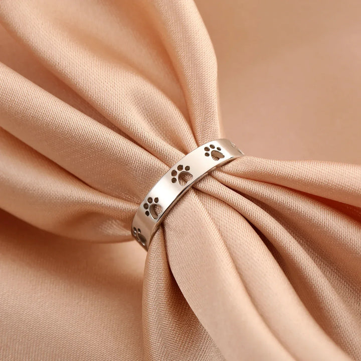 Anello con Zampa in Acciaio Inox per Donna