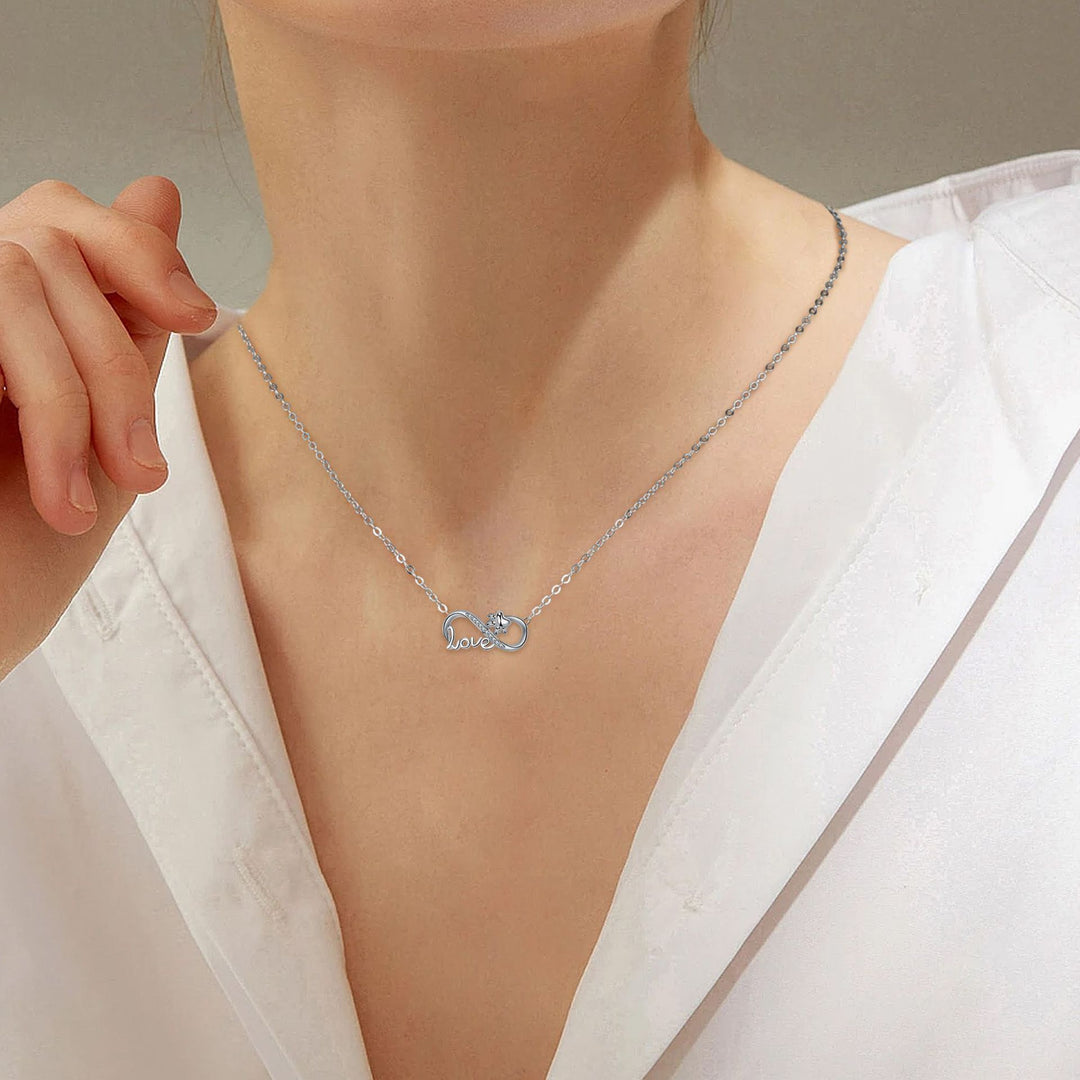 Collegati per sempre - Collana Infinity a forma di zampa in argento
